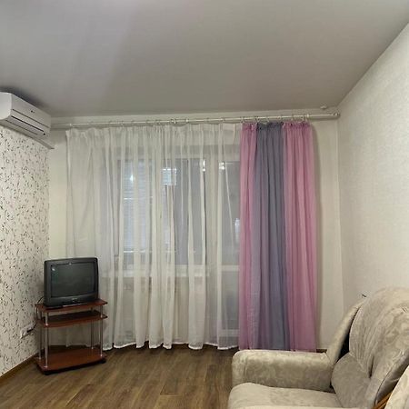 Квартира Недалеко От Центра Города חארקיב מראה חיצוני תמונה